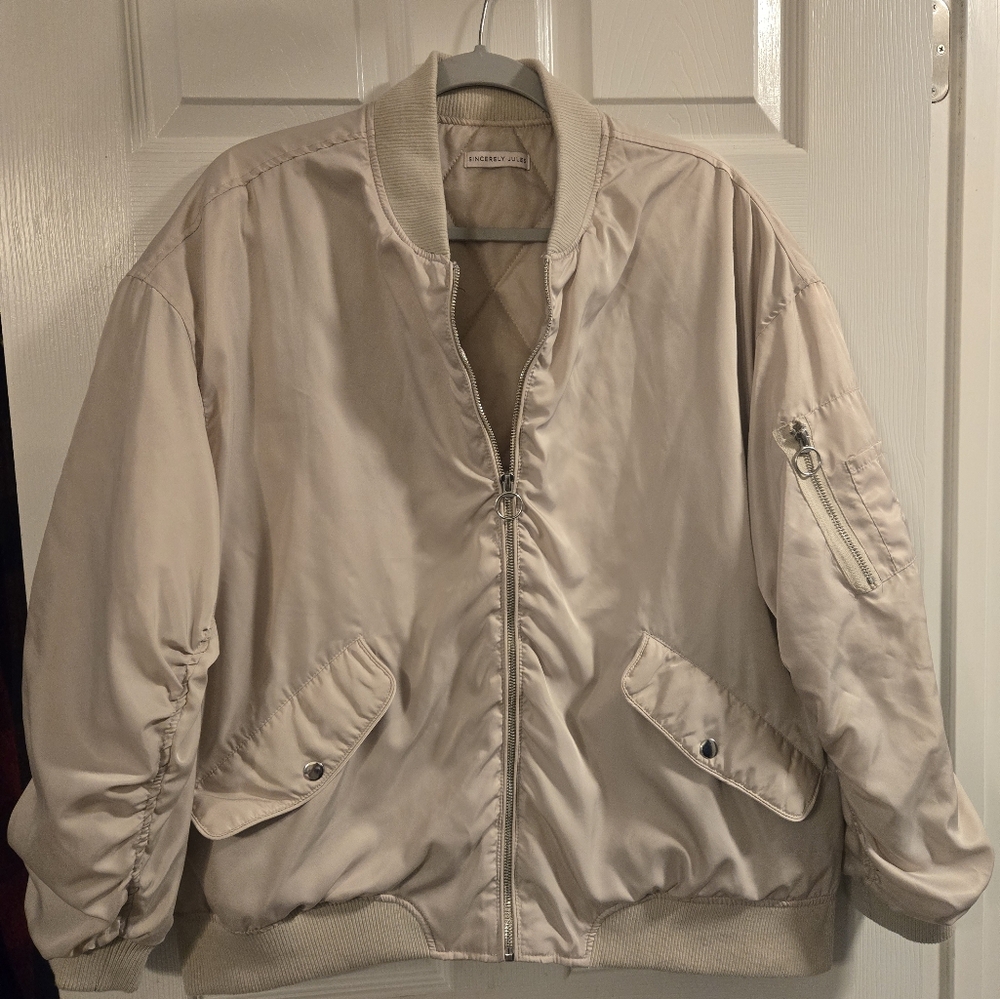Sincerely Jules tan bomber jacket Lg